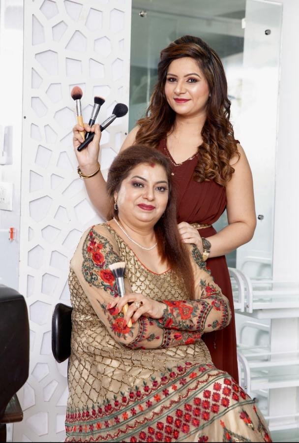 Chetna & Anjali Walia